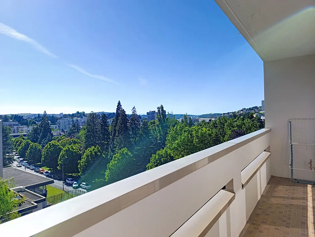 Balcon - Appartement 5 pièces avec vue parc à Saint-Étienne