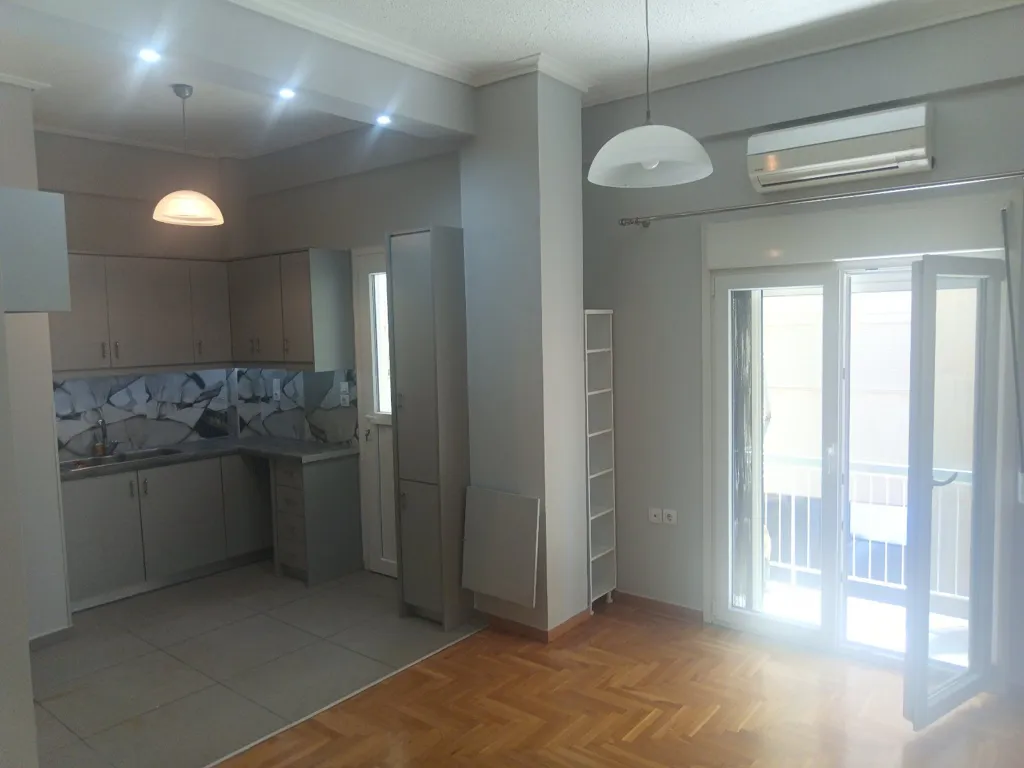 Küche - Renovated Apartment with Balcony in Gravas