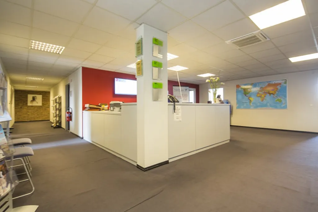 Kabinet - Office Building with Parking in Harelbeke