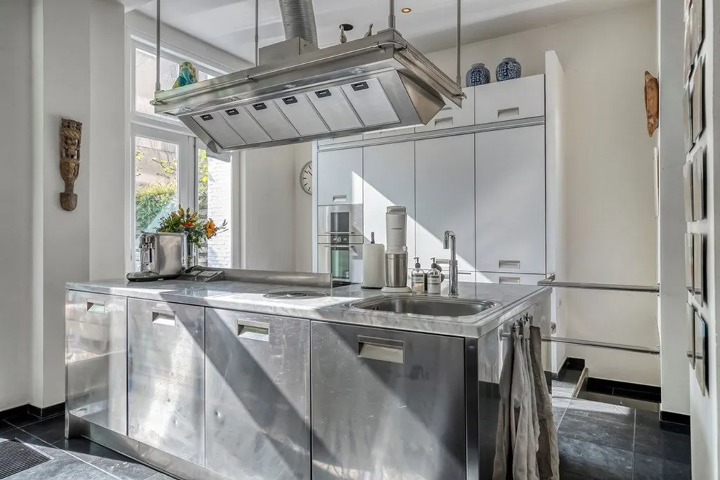 Cuisine - Hoekwoning with Garden in The Hague