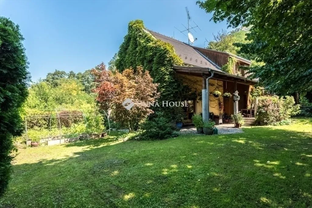 Aed - Two-Generation House with Panoramic View in Csobánka