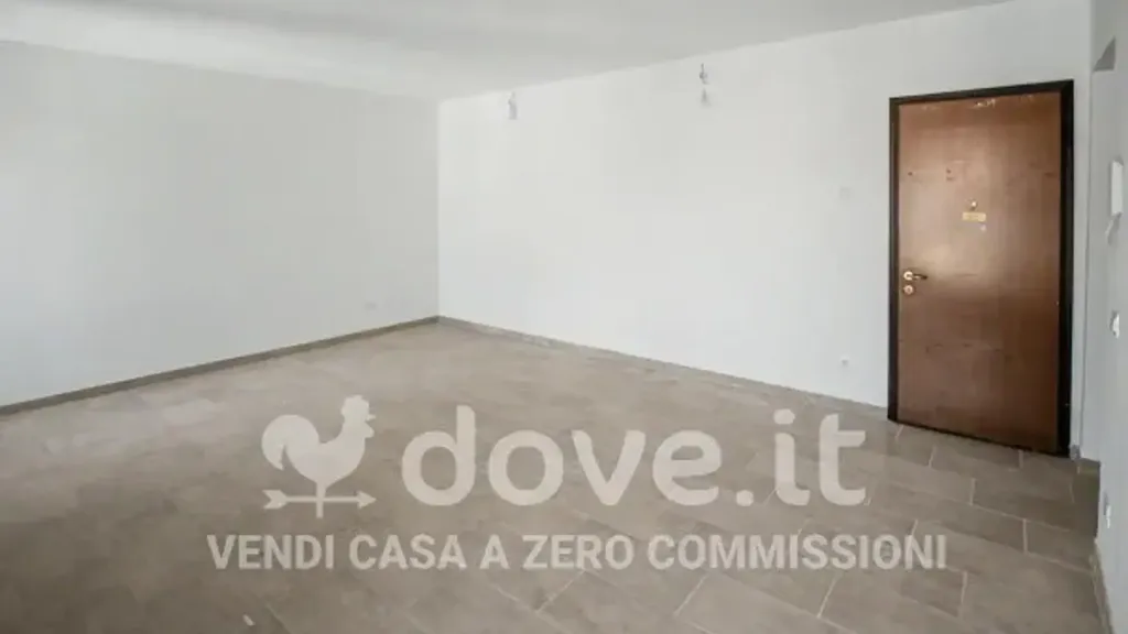 Pièces - Rustic-Style Apartment with Solar Panels in Concordia
