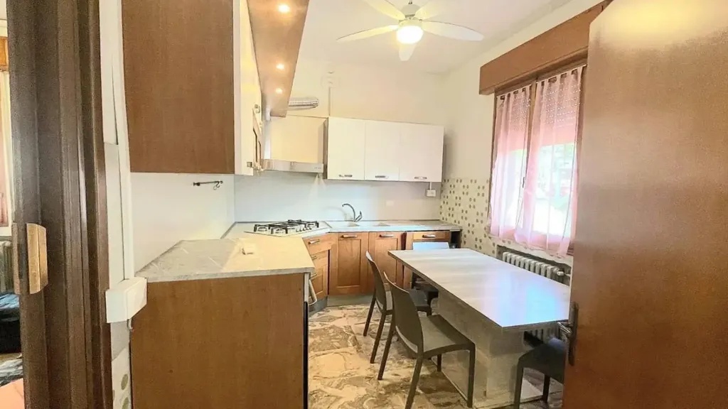 Kitchen - Multi-family Villa with Courtyard in Carpi