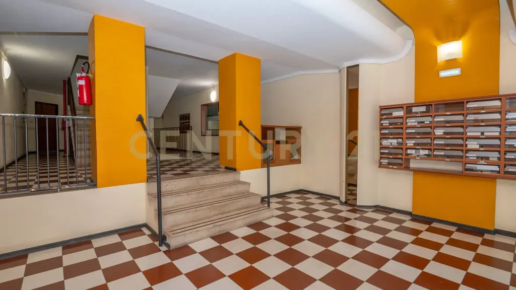 hallway_entrance