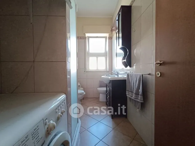 Salles de bain - Bright Two-Bedroom Flat with Balcony in Catania