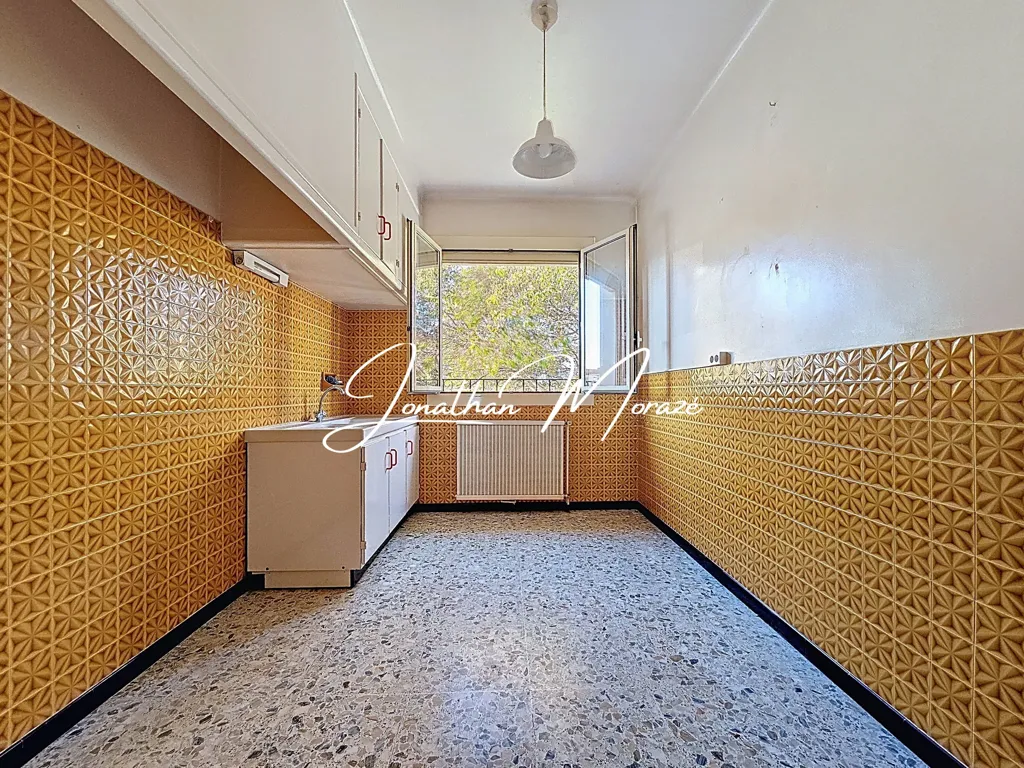 Cuisine - Maison avec Jardin et Garage à Perpignan