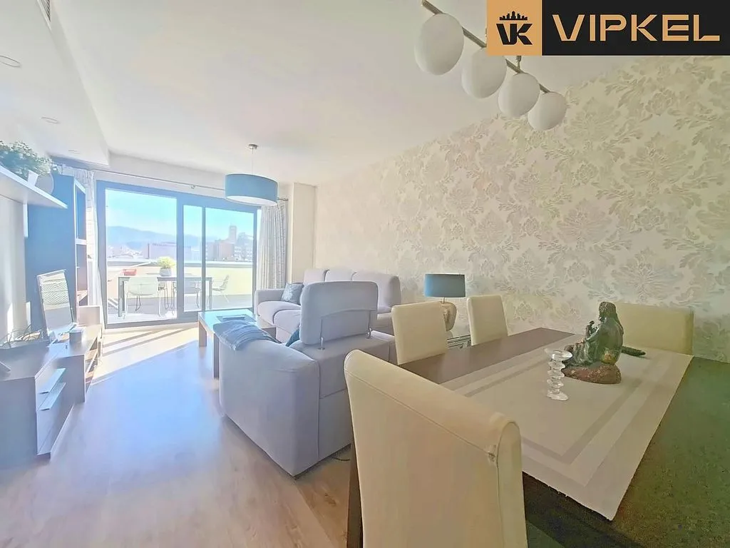 Séjour - Penthouse with Pool in Málaga's Perchel