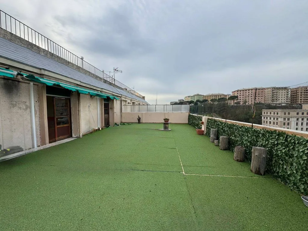 Terrass - Luxury Penthouse with Panoramic Terrace in Genoa