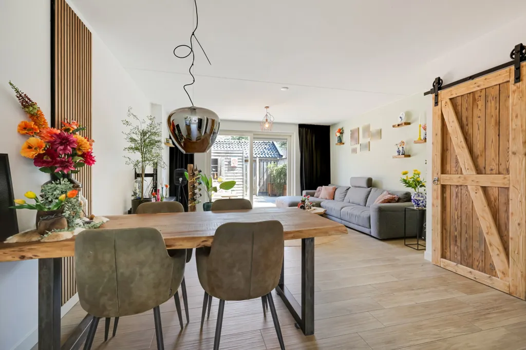 Salle à manger - Corner House with Garden in Overasselt