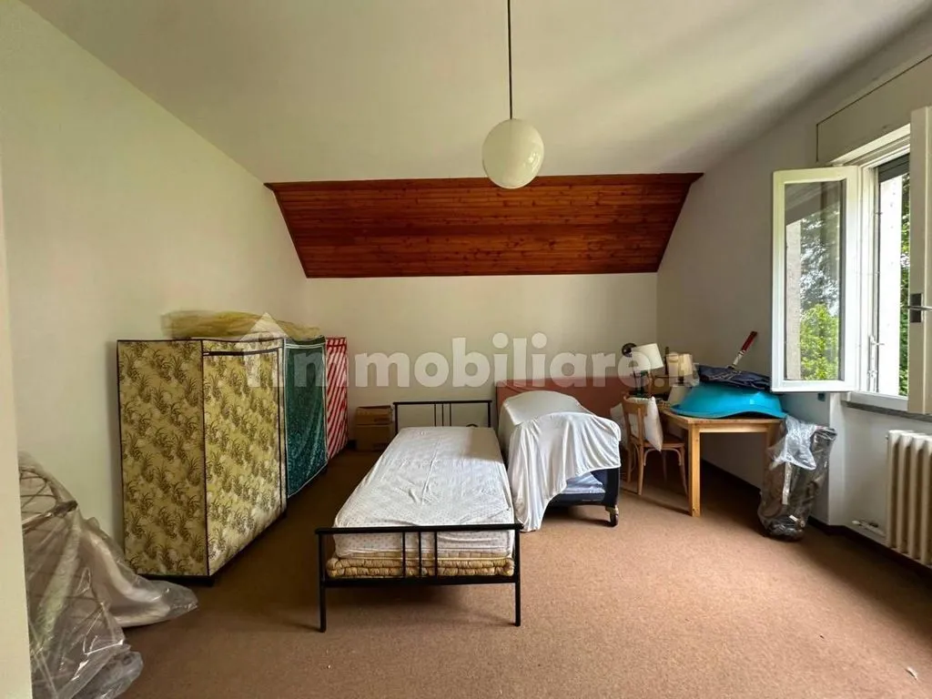 Chambres - Luxury Villa with Private Garden in Mozzo