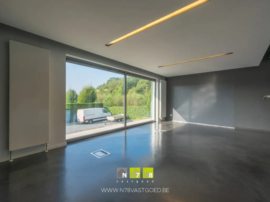Pièces - Villa Moderne avec Appartement et Garage à Dilsen
