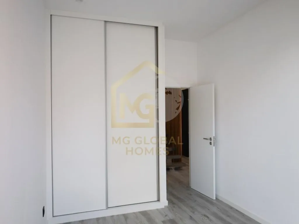 Pièces - Refurbished Villa with Balcony in Sao Goncalo