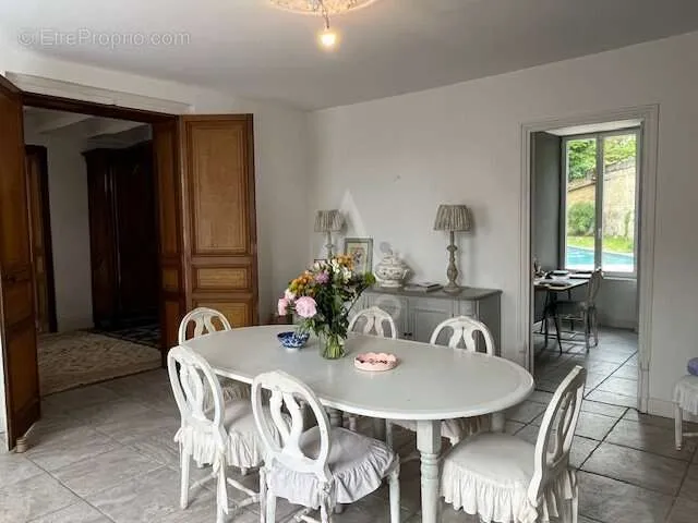Salle à manger - Maison 7 pièces à Rouillac