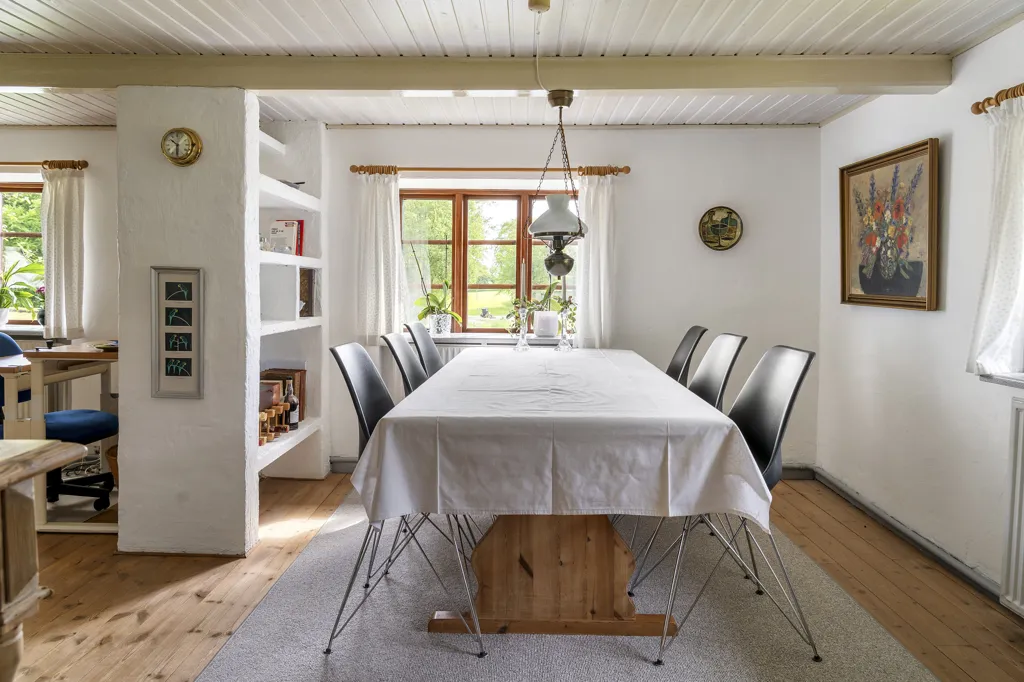 Salle à manger - Historic Villa with Garden in Brovst