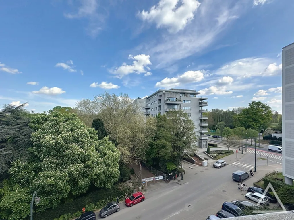 Balcone - 2-Bedroom Flat with Terrace in Central Location