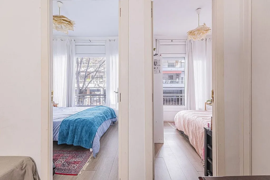 Magamistoad - Apartment with Potential in Sant Antoni, Barcelona