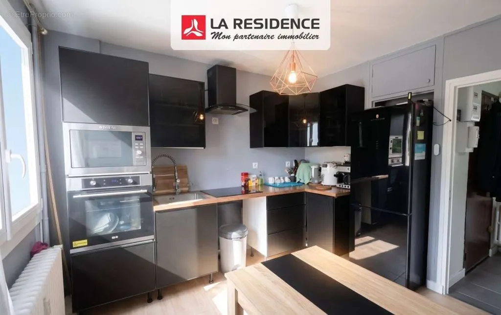 Köök - Renovated Flat with Balcony in Valence