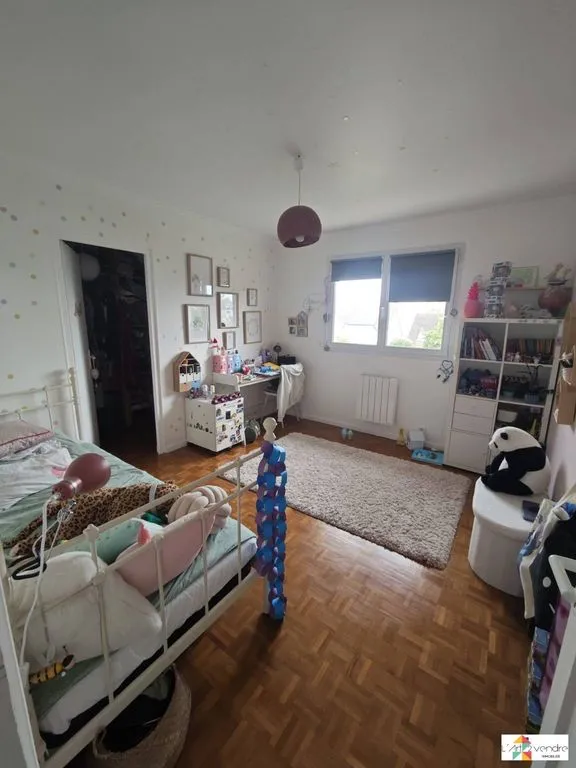 Chambres - Maison Luxueuse avec Jardin à Pontault-Combault