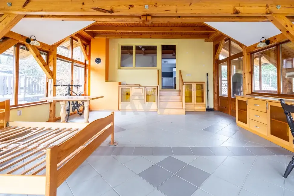Pièces - Spacious Country House with Garden in Rače