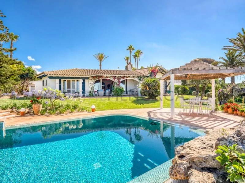 Piscine - Chalet with Pool in Binidali, Mahón