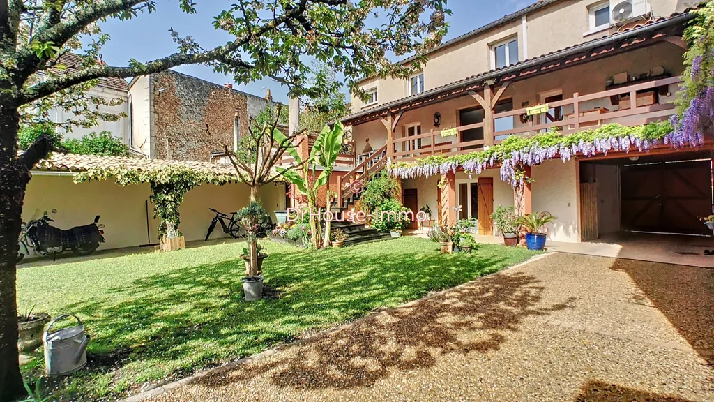 Aed - Spacious House with Studio and Garden in Périgueux