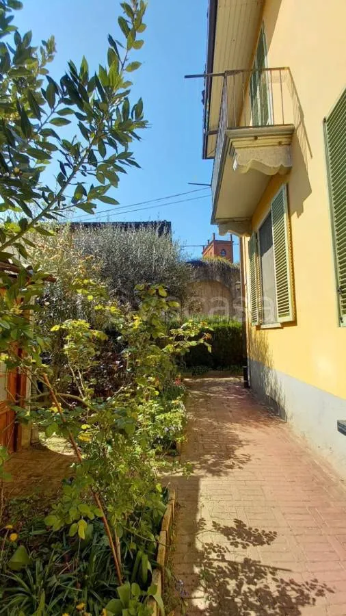 Aed - Liberty Villa with Private Garden in Arignano