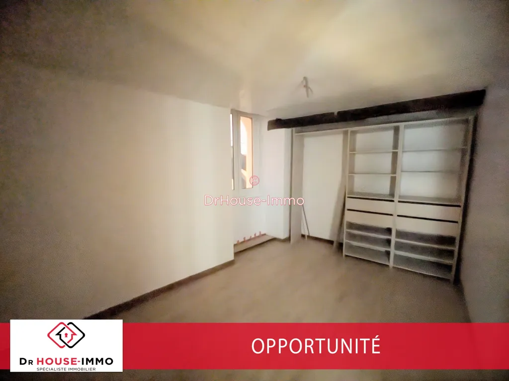 Pièces - Appartement Rénové avec Parking à Vernouillet