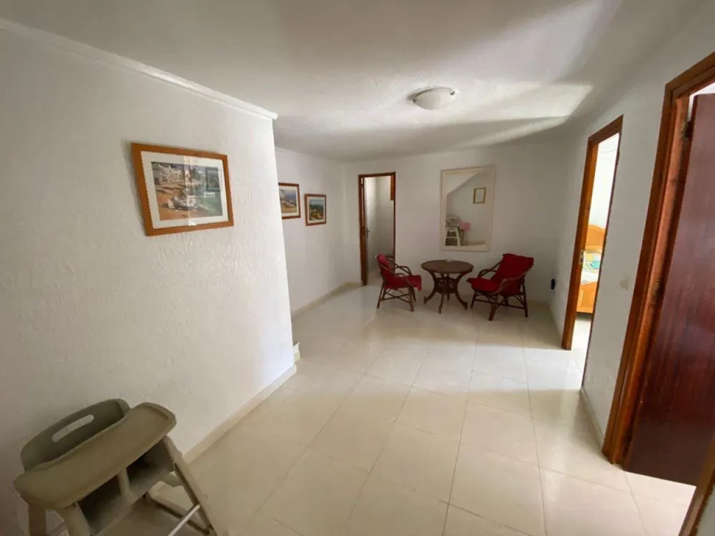 Esik - Renovated House with Two Pools in Punta Prima