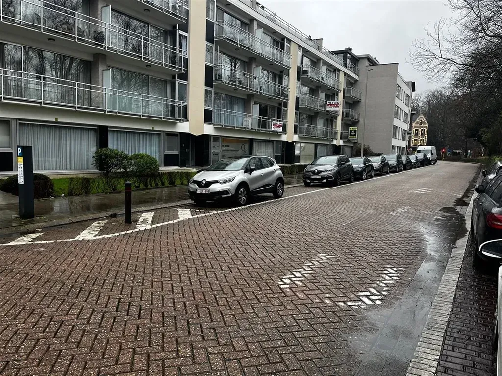 Välivaade - Underground Parking in Central Lier