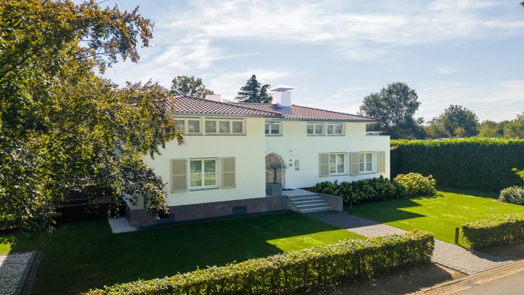 Õhuvaade - Mediterranean-Style Villa in Venlo