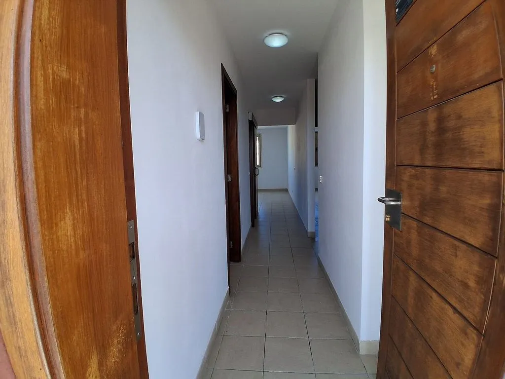hallway_entrance
