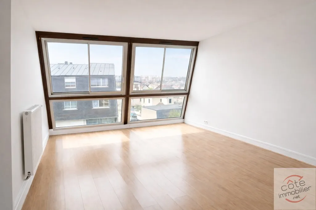 Pièces - Appartement avec Vue Dégagée à Créteil