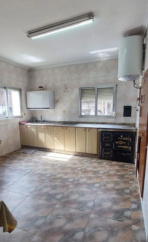 Cuisine - Rural House with Terrace in Carracedelo