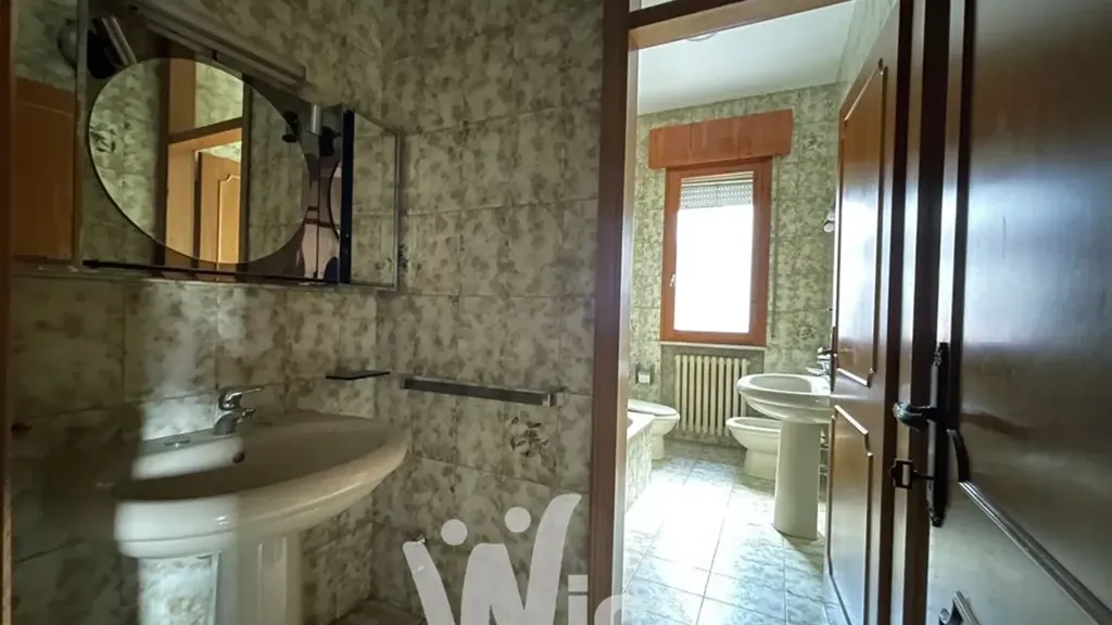 Vannitoad - Spacious 5-Room Apartment in Cesena