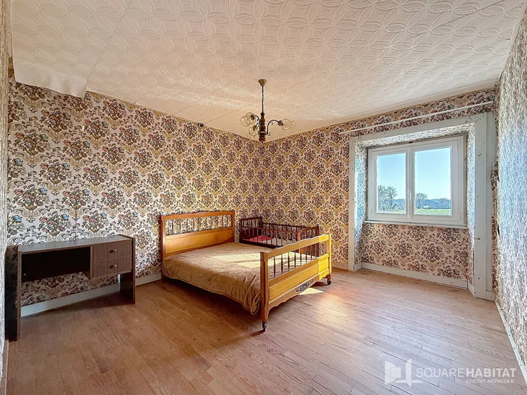 Bedrooms - Large Stone House with Courtyard in Lezardrieux