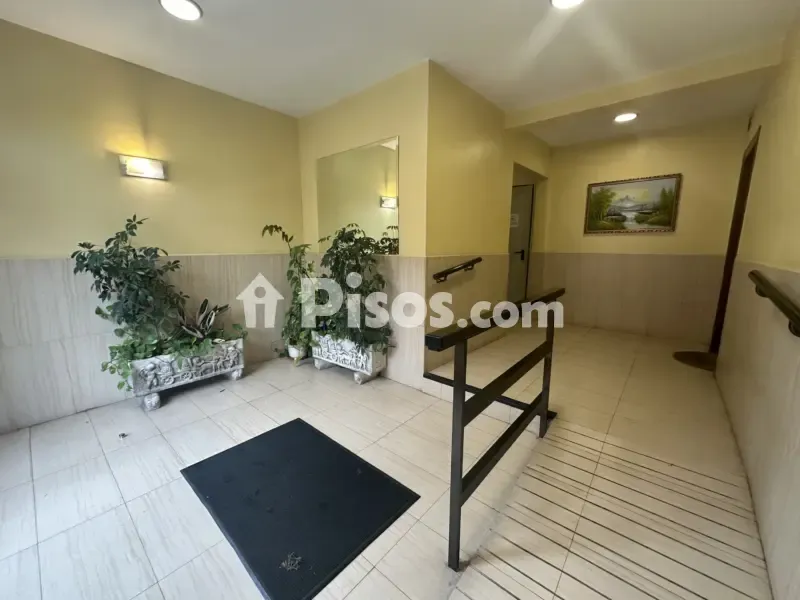 Esik - Spacious Student Flat with Metro Access in San Ignacio