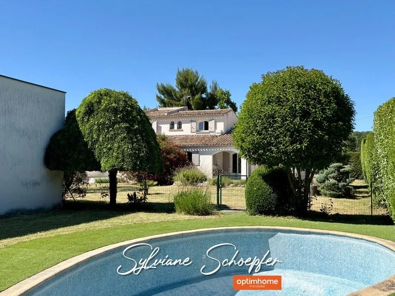 Piscine - Maison avec Piscine et Bureau à Montélimar