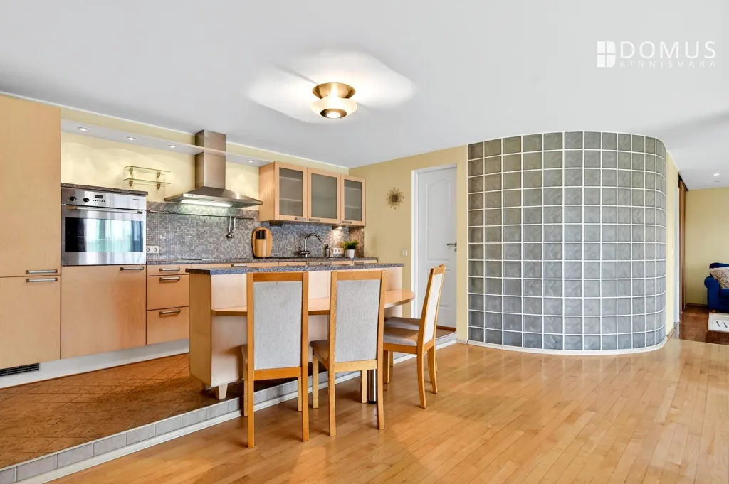 Cucina - Apartment with Garden Views in Pääsküla