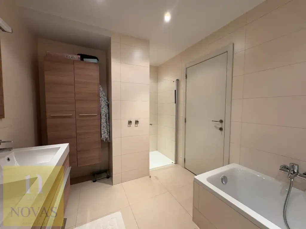 Salles de bain - Appartement avec 2 Terrasses en Centre-ville de Lommel