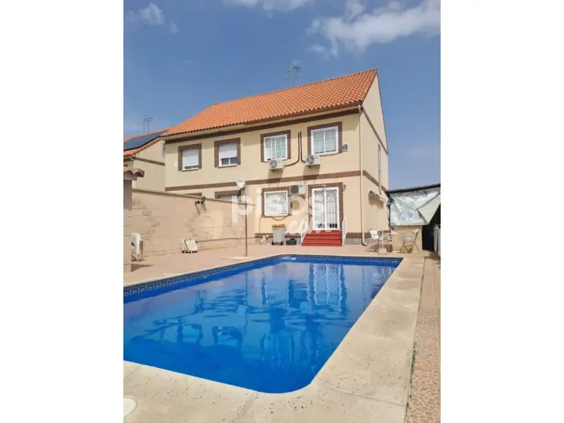 Bassein - Chalet with Pool in Las Ventas de Retamosa