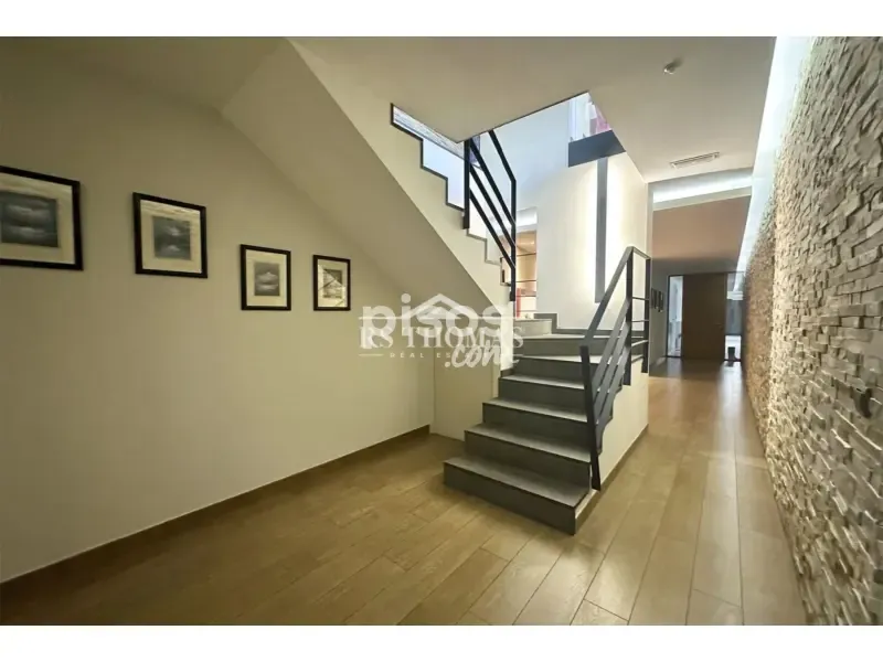 Toad - Exclusive Chalet with Mountain Views in Anyós