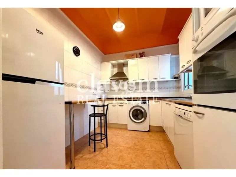 Köök - Characterful Apartment with Balcony in L'Esquerra de l'Eixample