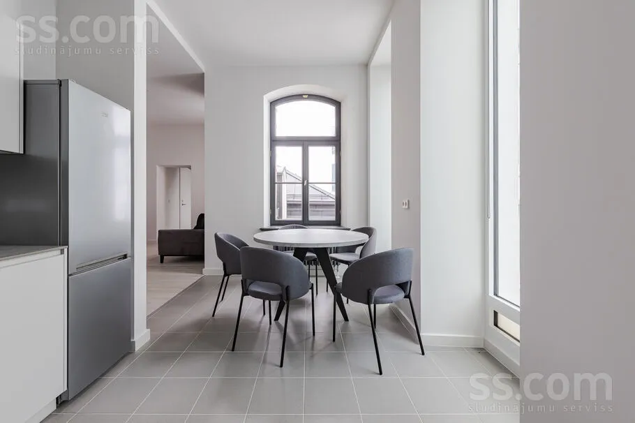Appartement 3 pièces à Rīga