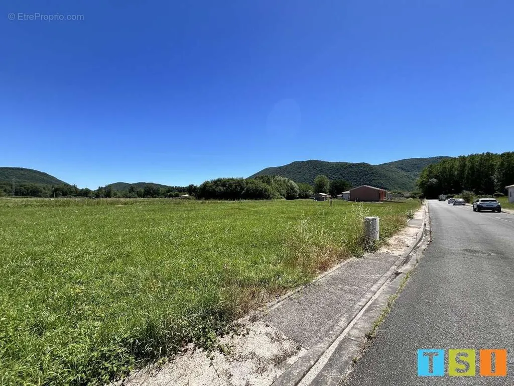 Aed - Viabilised Plot with Planning Permission in Loures-Barousse