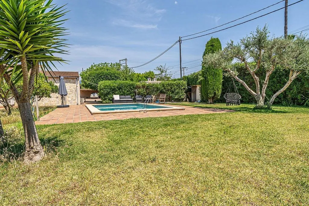 Giardino - Rustic Chalet with Pool in Inca Centre