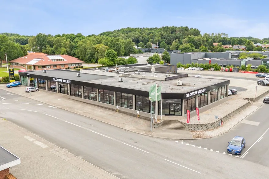 Välivaade - Modernised Corner Shop with Garage in Silkeborg