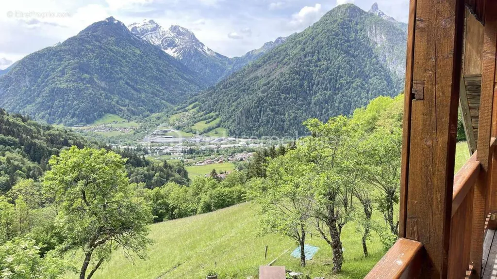 Balcon - Chalet Authentique de 1872 avec Terrasses à Thônes