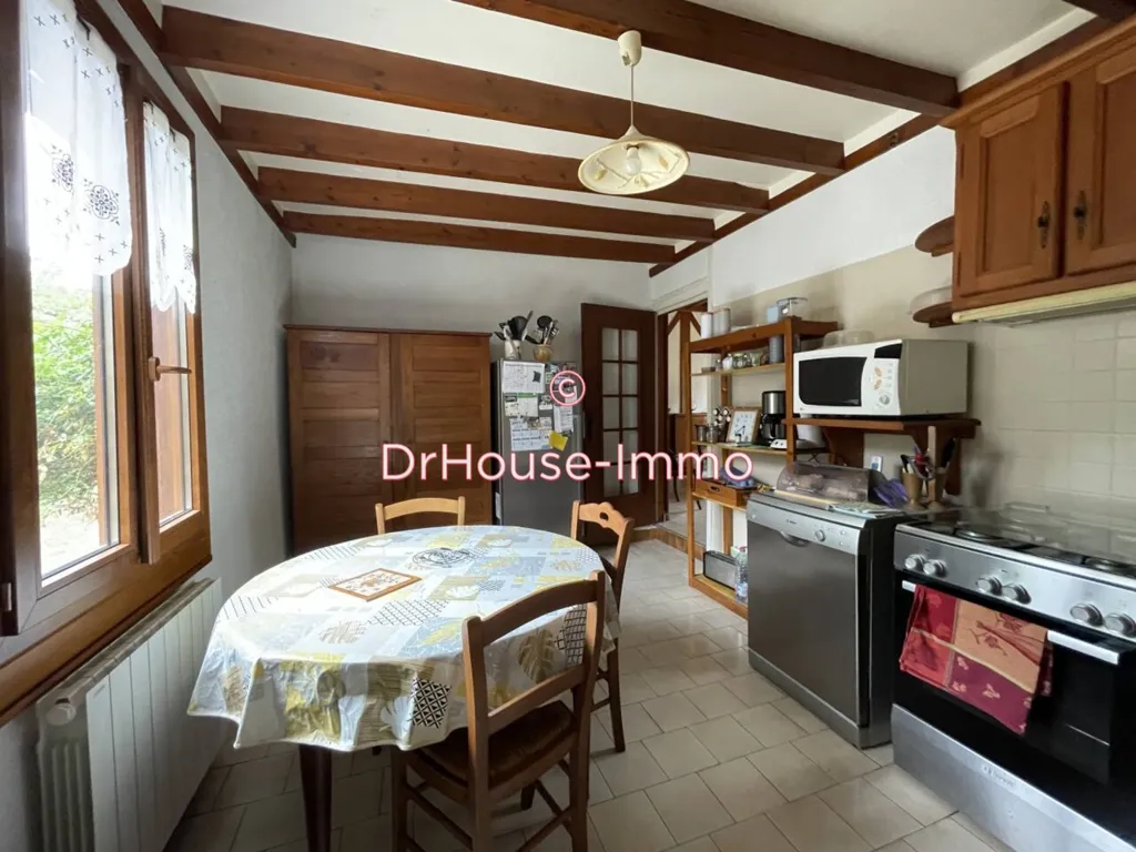 Salle à manger - Maison de Caractère avec Jardin Paysager à Choux