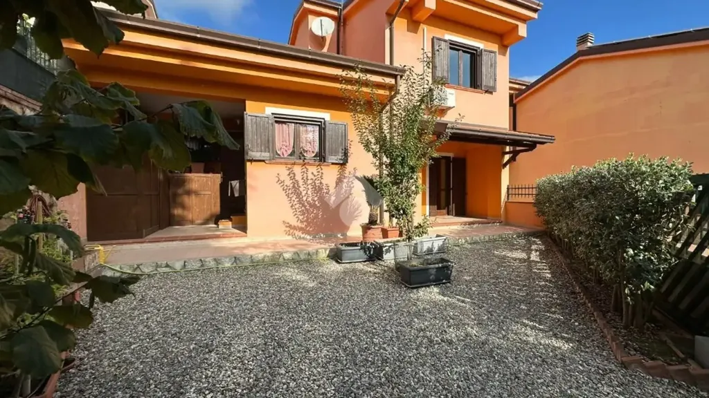 Exterior - Terraced Villa with Private Garden in Cerisano