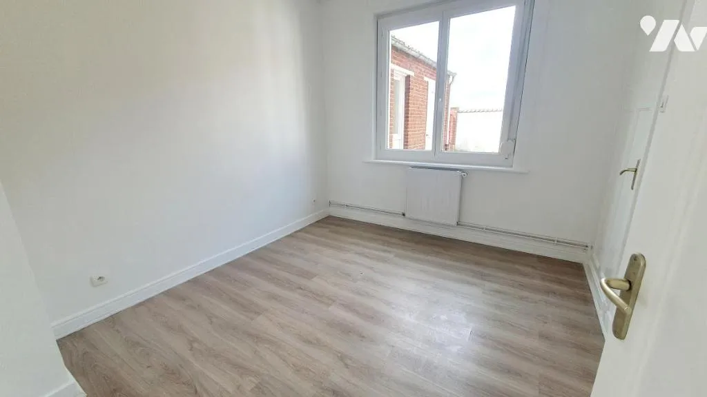 Pièces - Immeuble avec 2 Appartements au Centre d'Audruicq